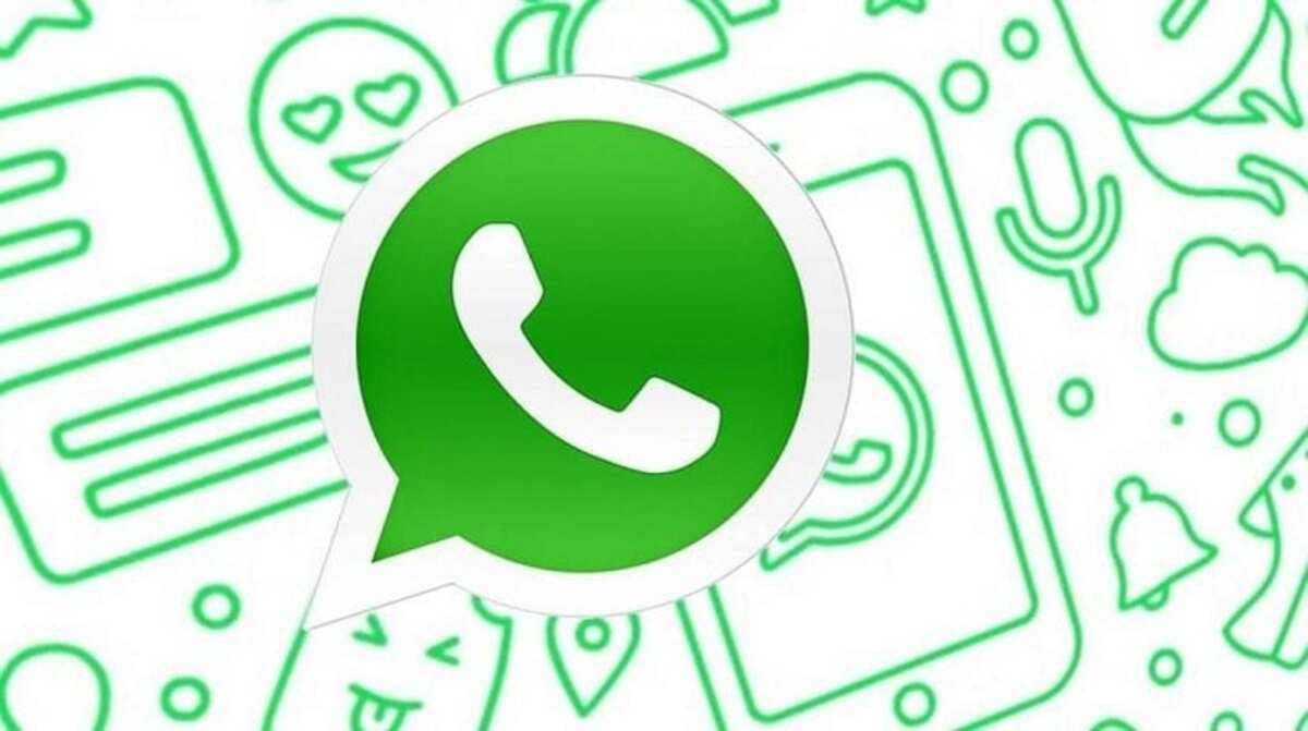 如何通过WhatsApp群聊实现高效小型团队协作？